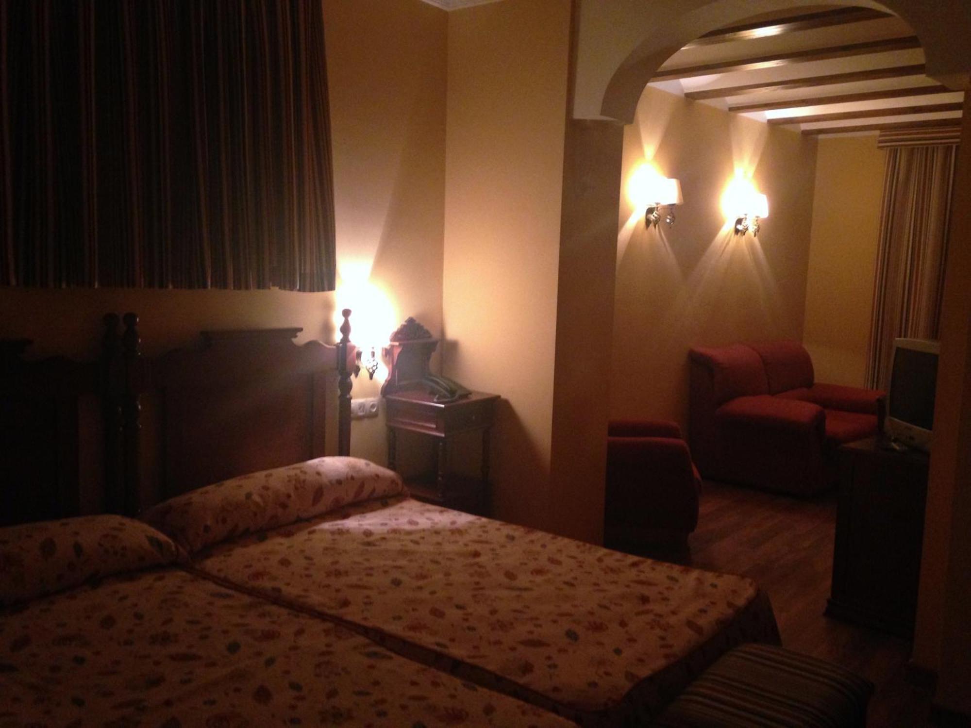 Hotel El Mano Уескар Номер фото